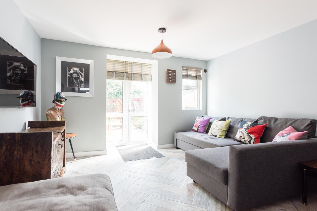 Second Nest Nine Elms Apartment ลอนดอน ภายนอก รูปภาพ